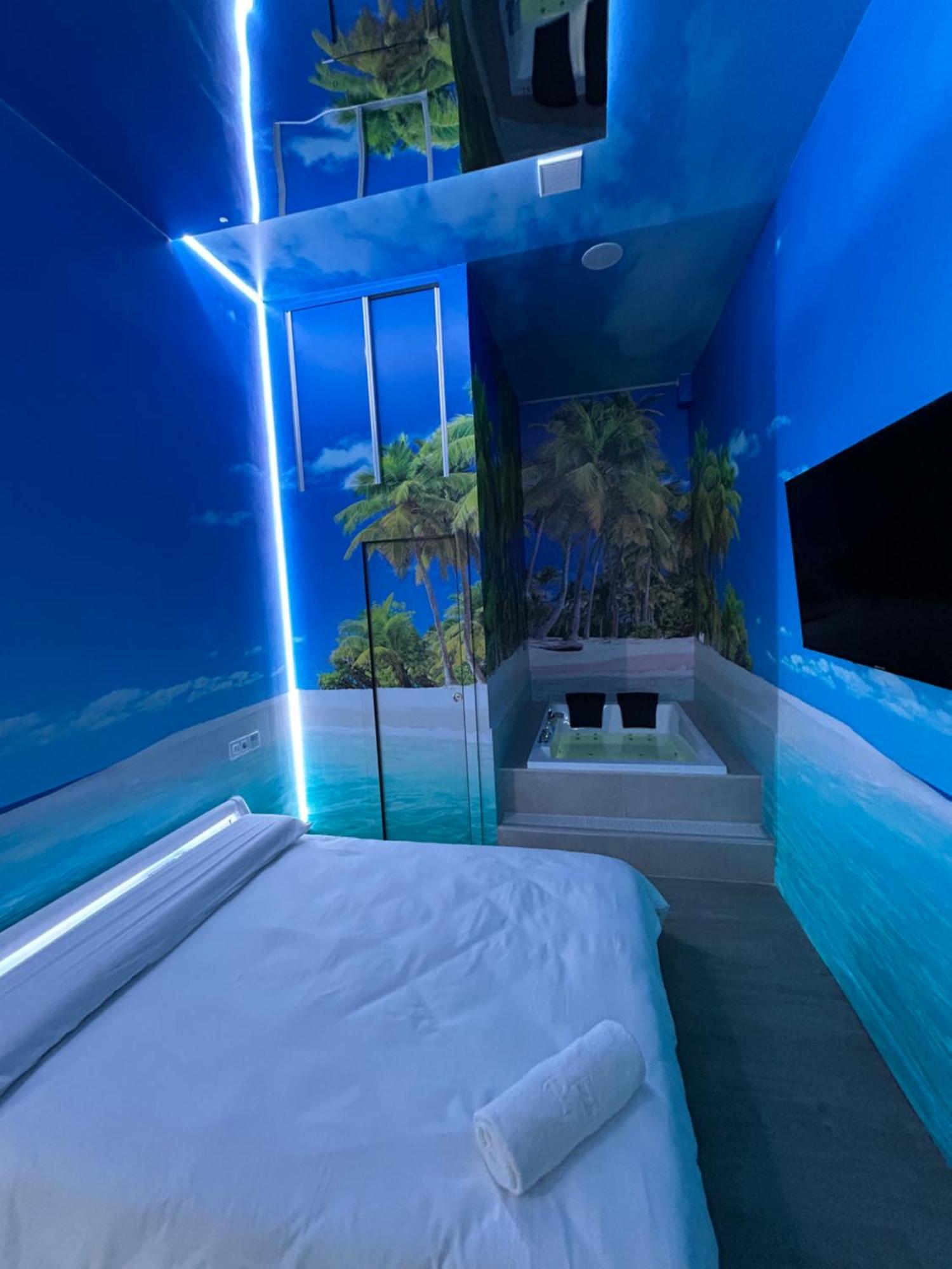 Habitacion Con Jacuzzi Y Bano Privado مدريد المظهر الخارجي الصورة